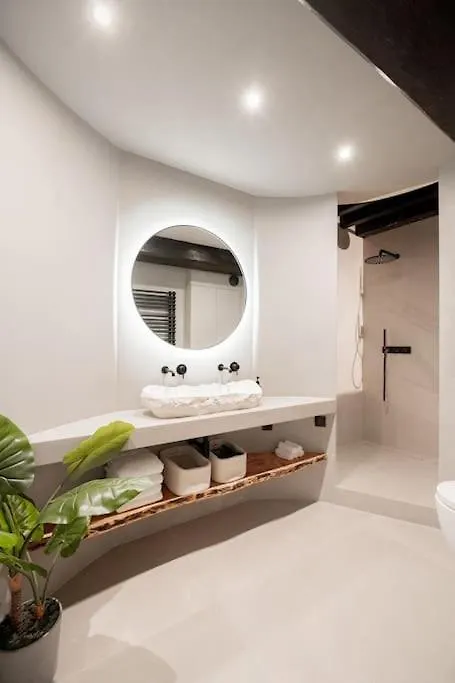 The Antwerp Artisan Loft Villa